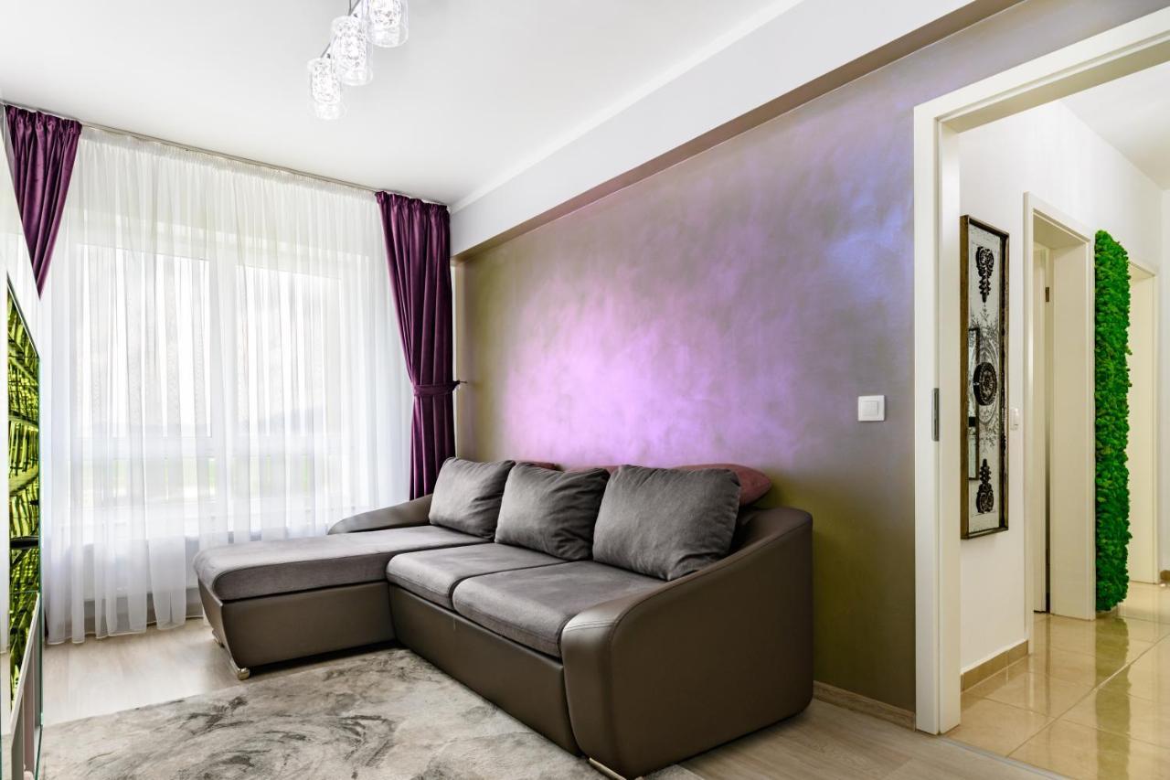 Luxury Apartment Avantgarden 3 Brasov Bagian luar foto