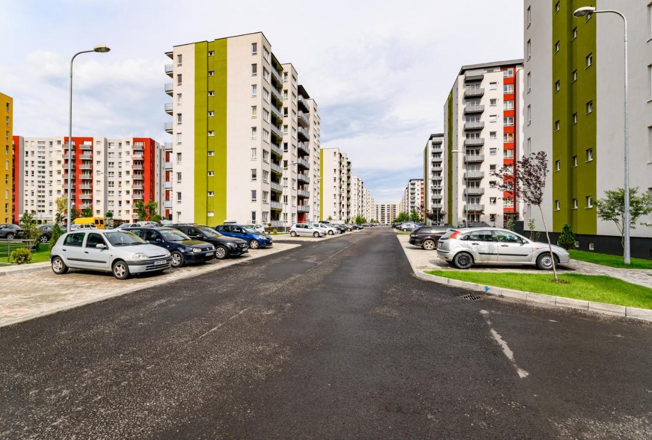 Luxury Apartment Avantgarden 3 Brasov Bagian luar foto