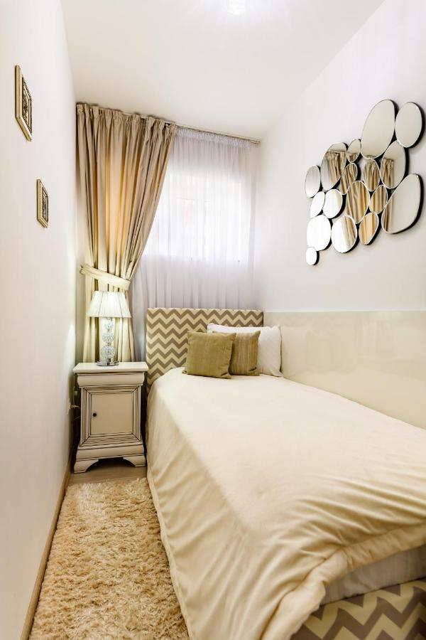 Luxury Apartment Avantgarden 3 Brasov Bagian luar foto